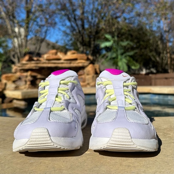 Size 5Y (6.5 Women’s) - Nike Air Force 1 LV8 3 Low Wheat - Picture 4 of 9